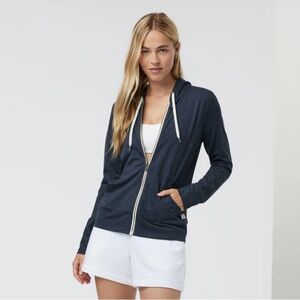 Women's Vuori Halo Performance Navy Hoodie Jacket - Medium - small hole sleeve